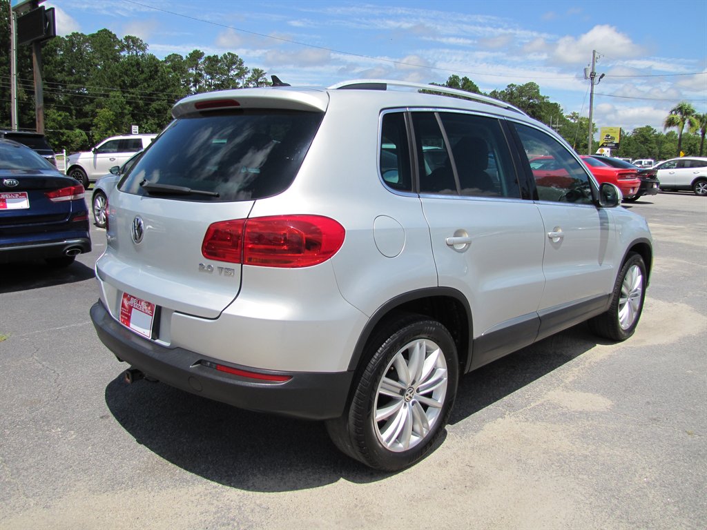 2014 Volkswagen Tiguan - $9,995