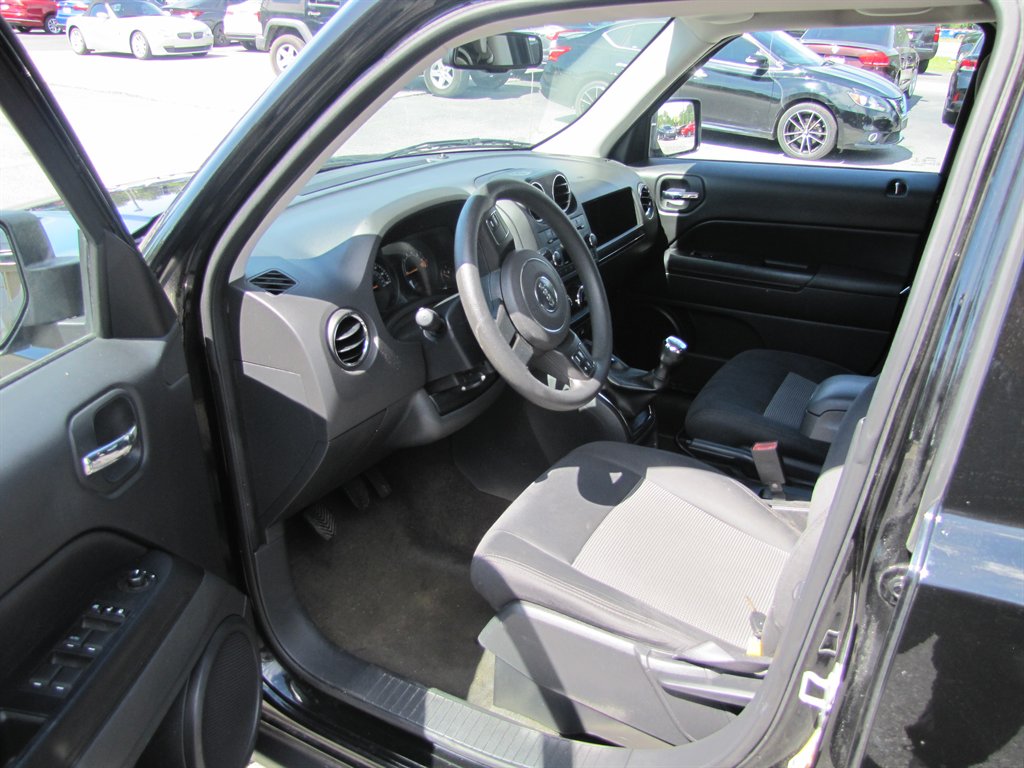 2016 Jeep Patriot - $10,495