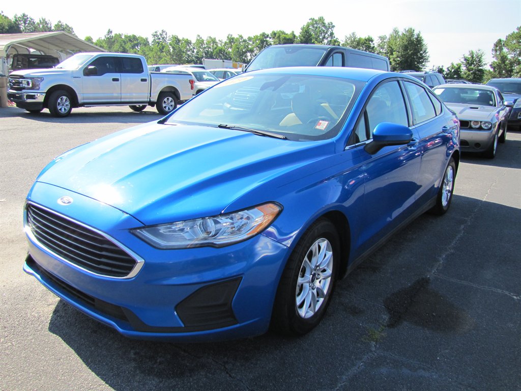 2020 Ford Fusion - $11,995