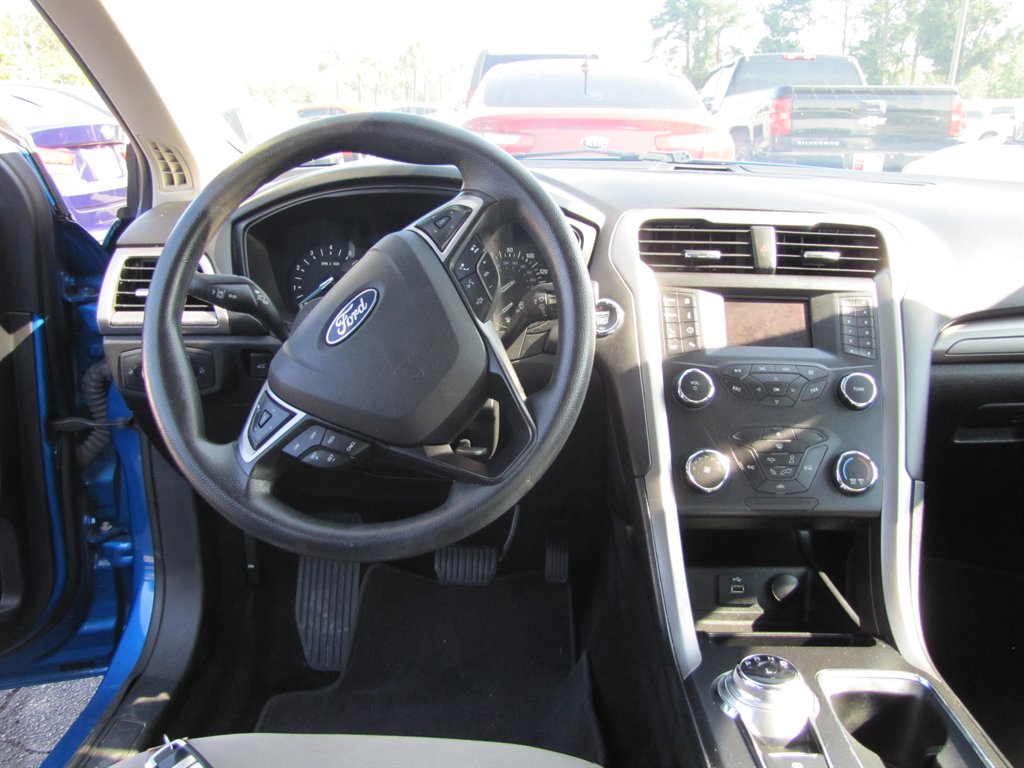 2020 Ford Fusion - $11,995