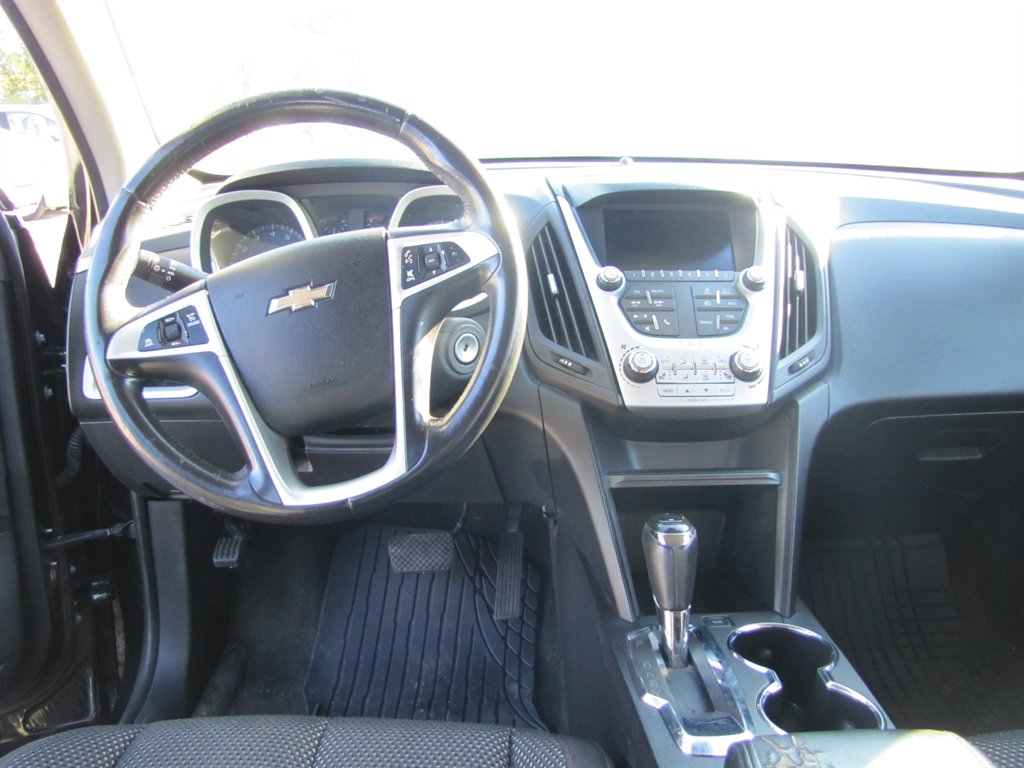 2017 Chevrolet Equinox - $10,495
