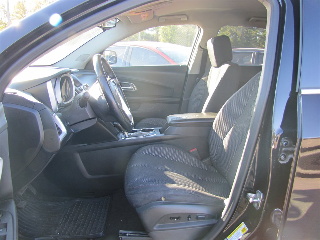 2017 Chevrolet Equinox - $10,495