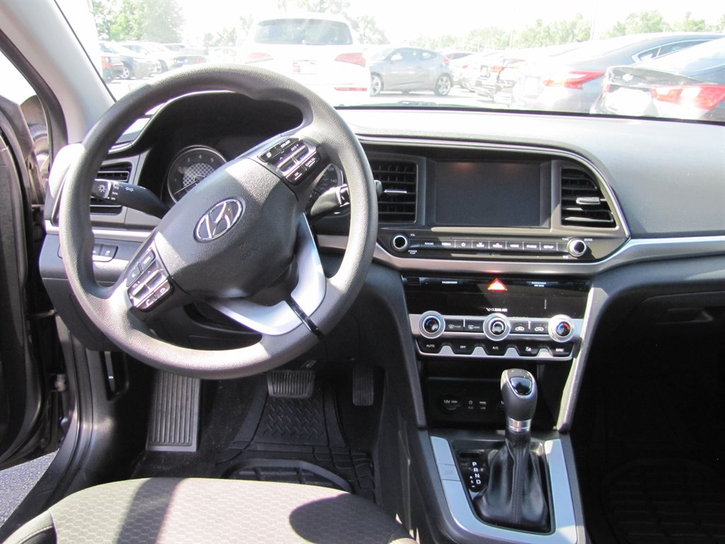 2020 Hyundai Elantra - $12,995