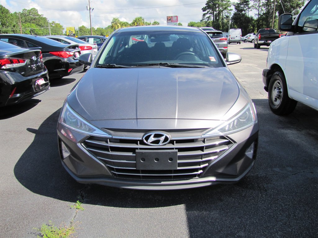 2020 Hyundai Elantra - $12,995