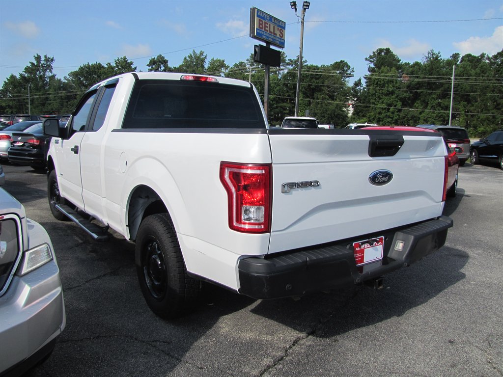 2016 Ford F-150 - $14,995