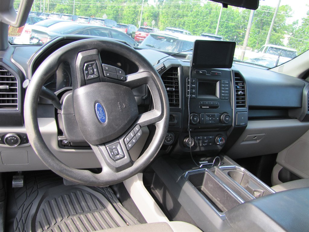 2016 Ford F-150 - $14,995