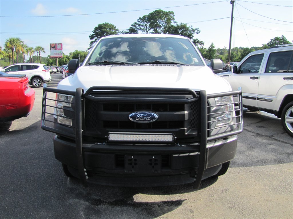 2016 Ford F-150 - $14,995