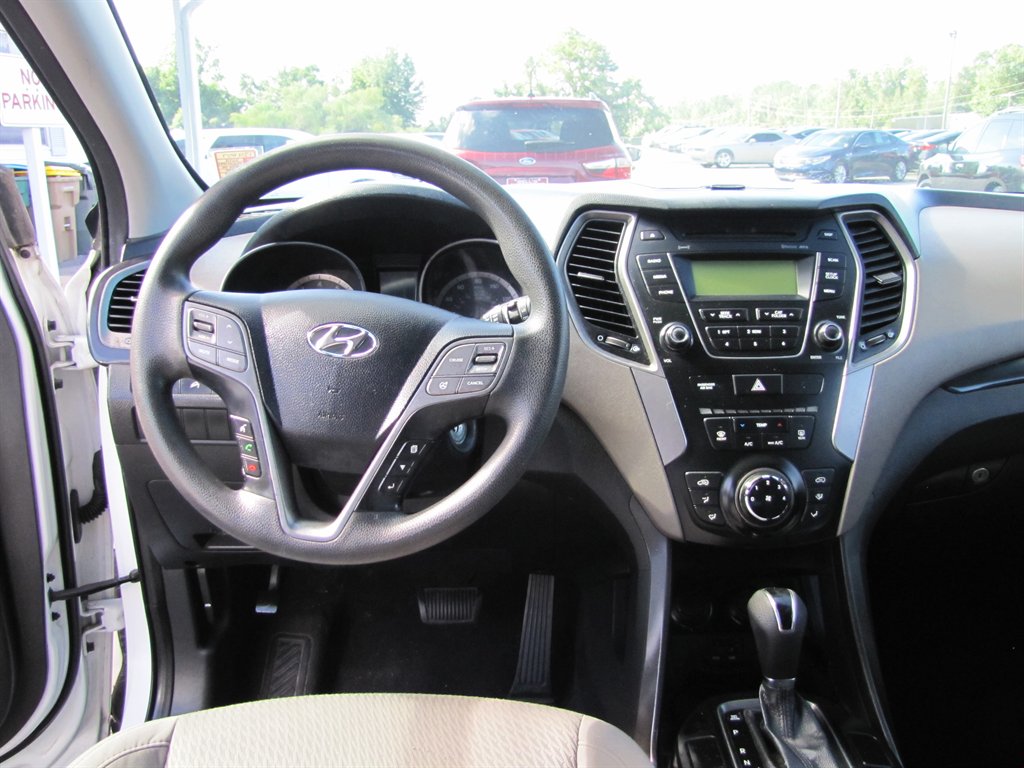 2014 Hyundai Santa Fe Sport - $8,995