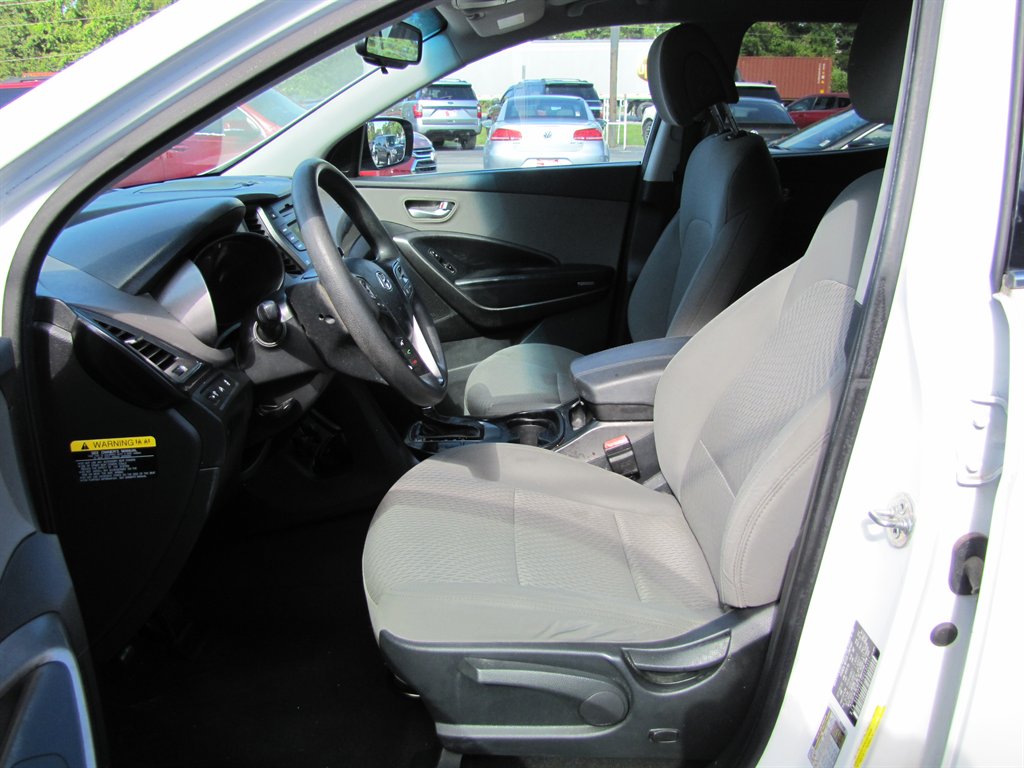 2014 Hyundai Santa Fe Sport - $8,995