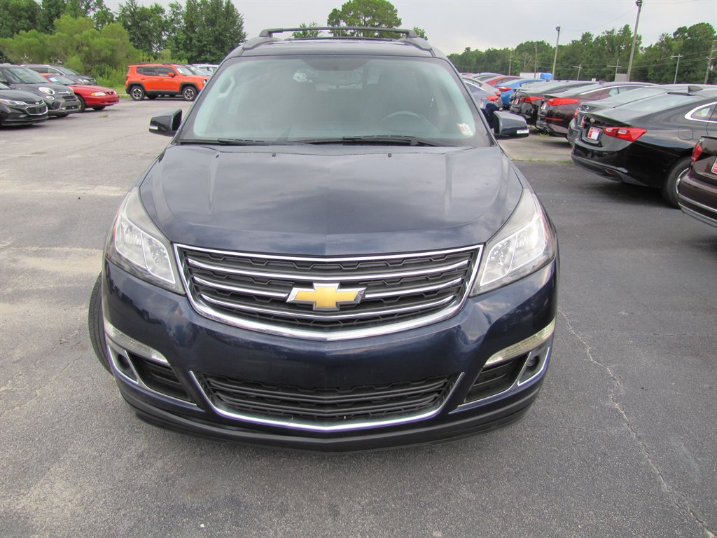 2016 Chevrolet Traverse - $11,995