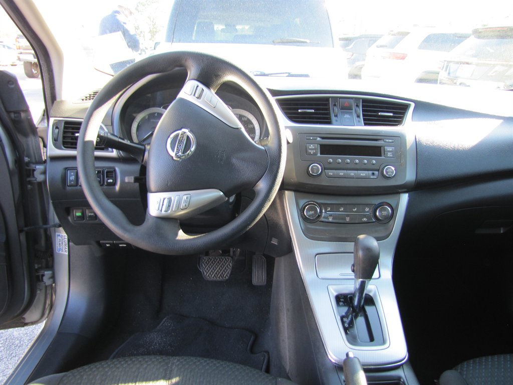 2014 Nissan Sentra - $7,995