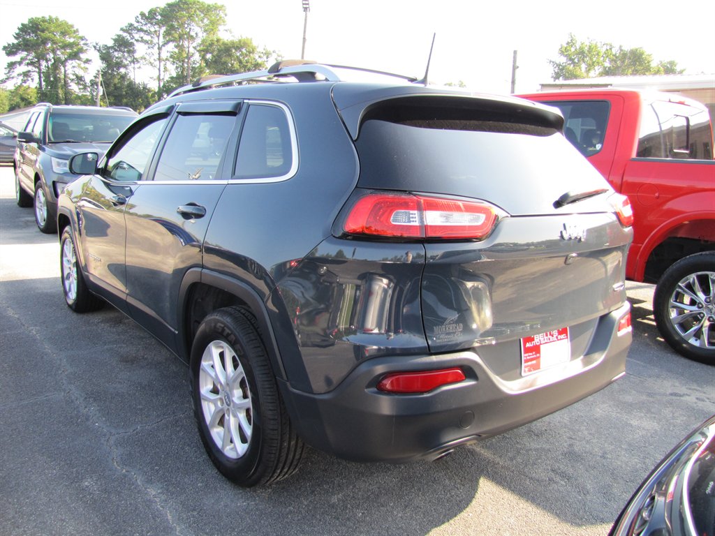 2018 Jeep Cherokee - $10,995