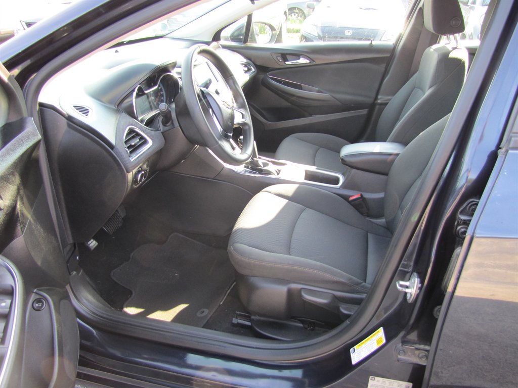 2016 Chevrolet Cruze - $8,995