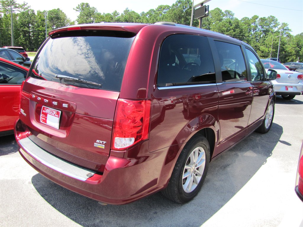 2019 Dodge Grand Caravan - $11,995