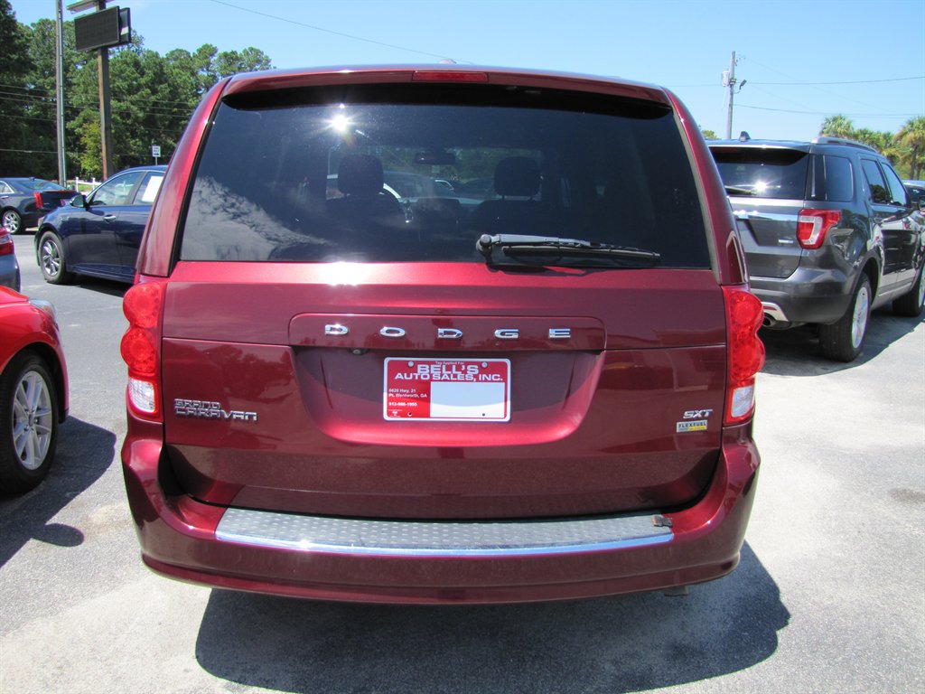 2019 Dodge Grand Caravan - $11,995