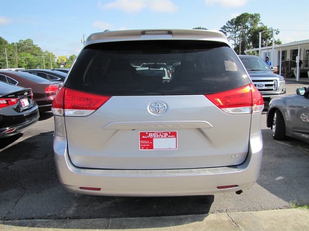 2011 Toyota Sienna - $11,995