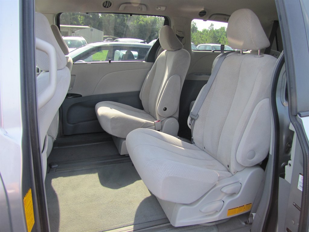 2011 Toyota Sienna - $11,995