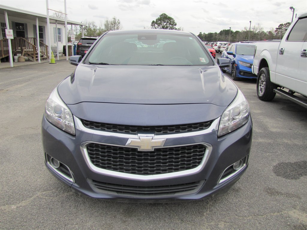 2014 Chevrolet Malibu - $9,995