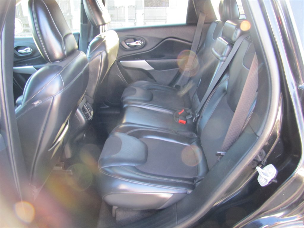 2018 Jeep Cherokee - $12,995