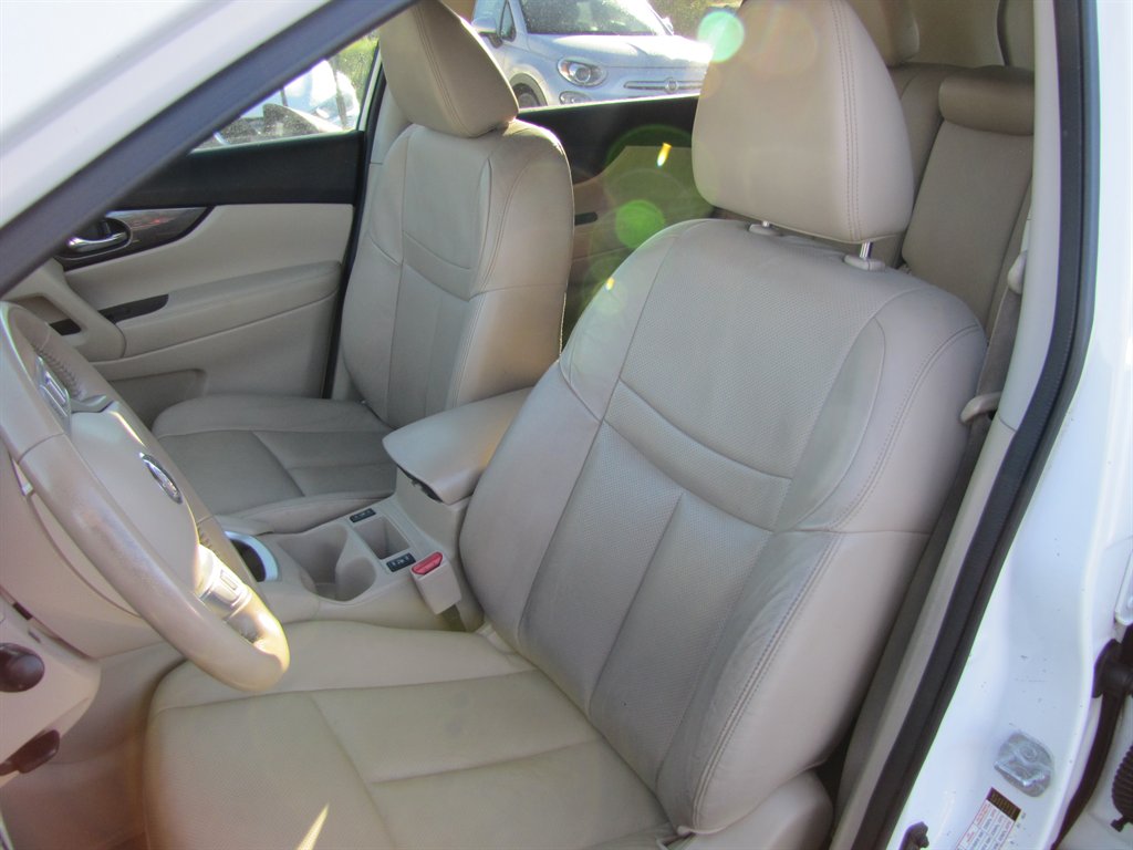2014 Nissan Rogue - $10,995