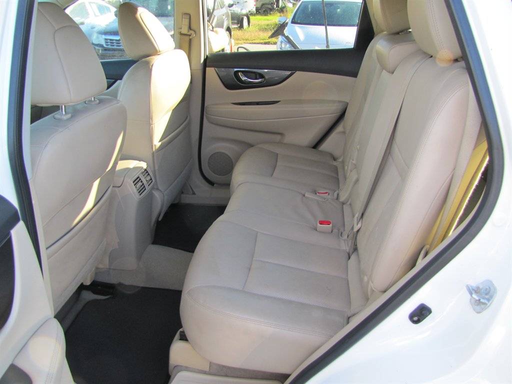 2014 Nissan Rogue - $10,995