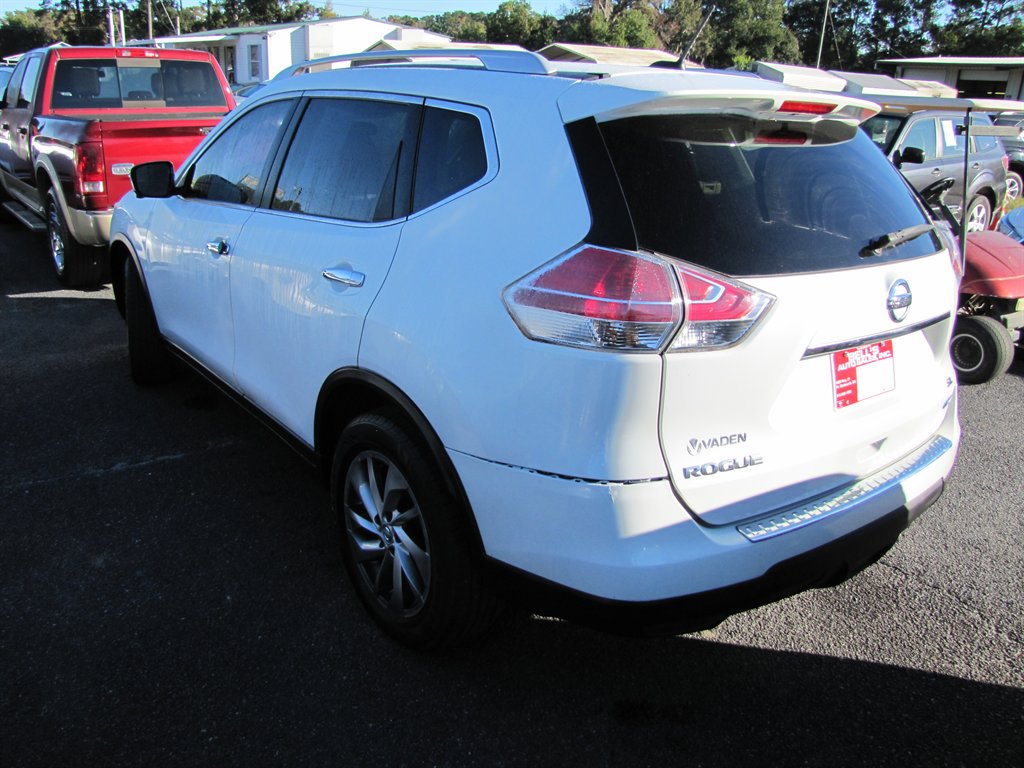 2014 Nissan Rogue - $10,995