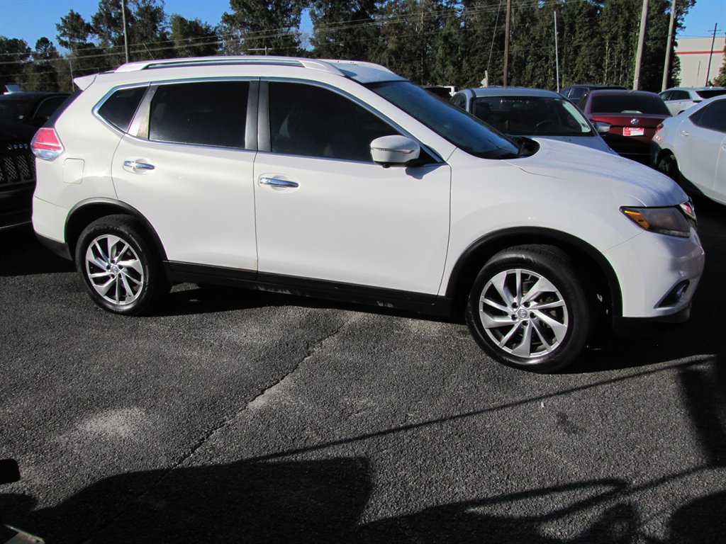 2014 Nissan Rogue - $10,995