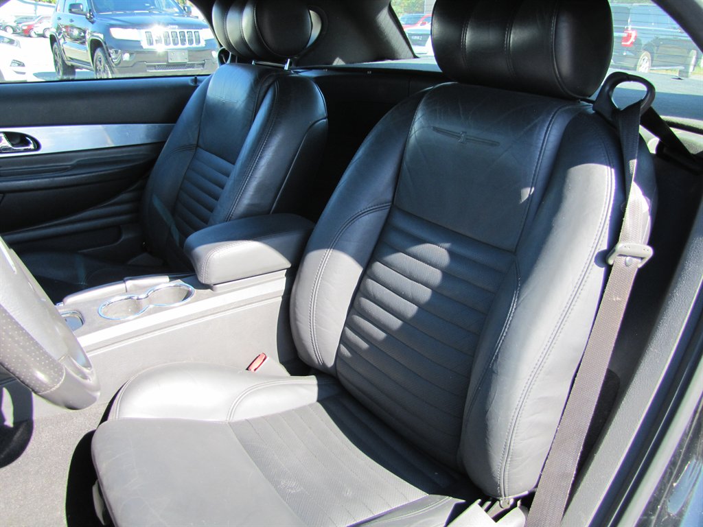 2002 Ford Thunderbird - $9,995