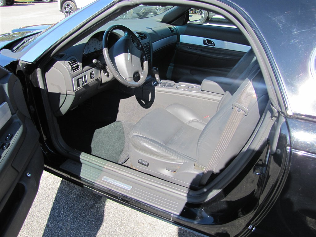 2002 Ford Thunderbird - $9,995