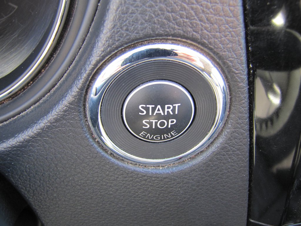 2016 Nissan Rogue - $11,495
