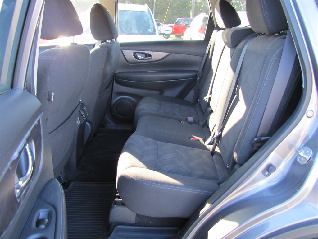 2016 Nissan Rogue - $11,495