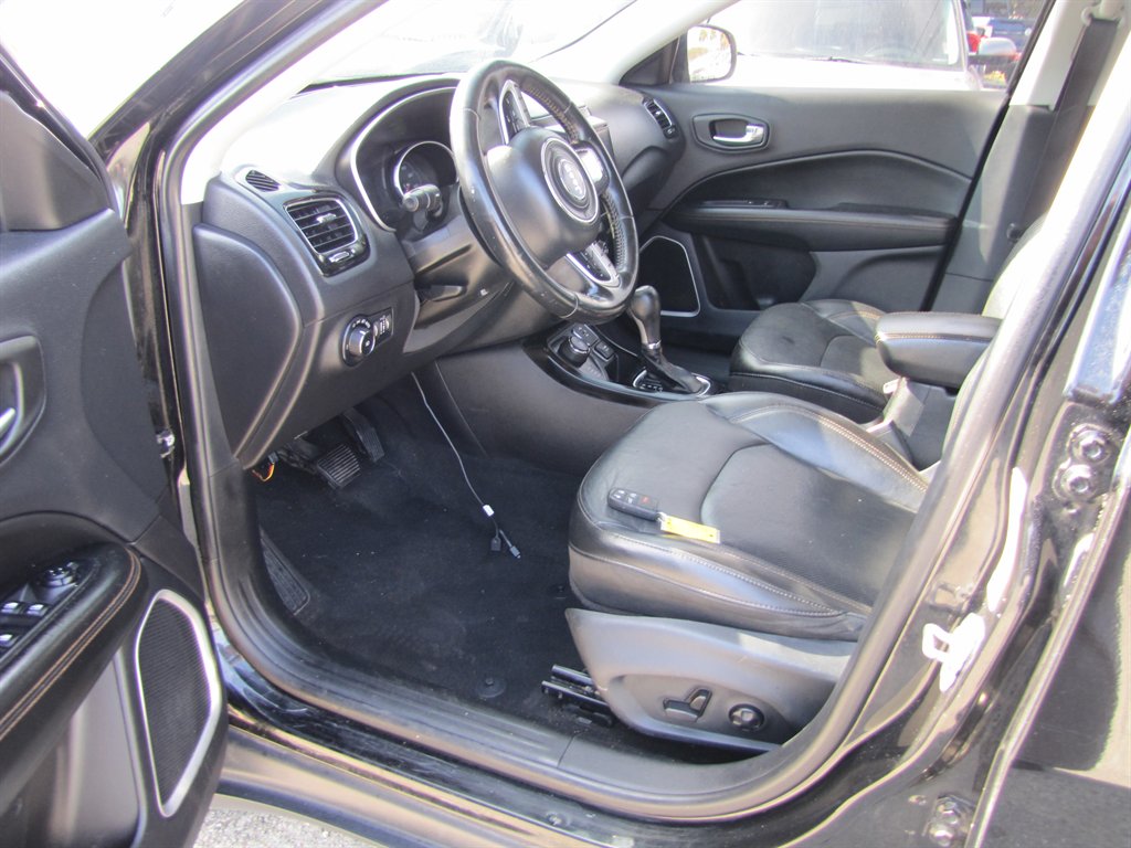 2018 Jeep Compass - $11,995