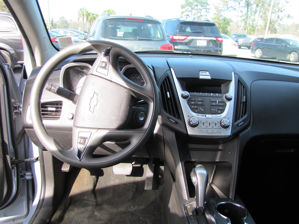2015 Chevrolet Captiva - $10,995