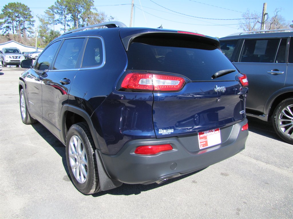 2016 Jeep Cherokee - $10,495