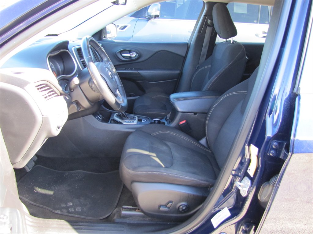 2016 Jeep Cherokee - $10,495