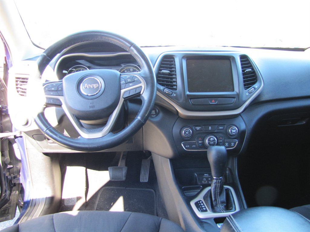 2016 Jeep Cherokee - $10,495