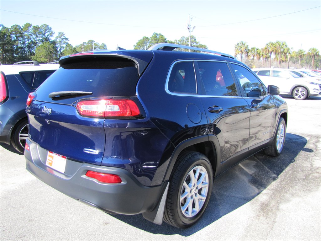 2016 Jeep Cherokee - $10,495