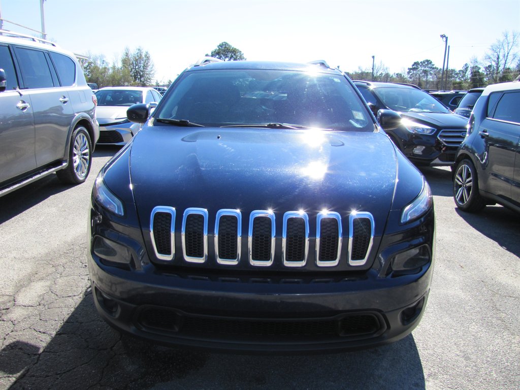 2016 Jeep Cherokee - $10,495