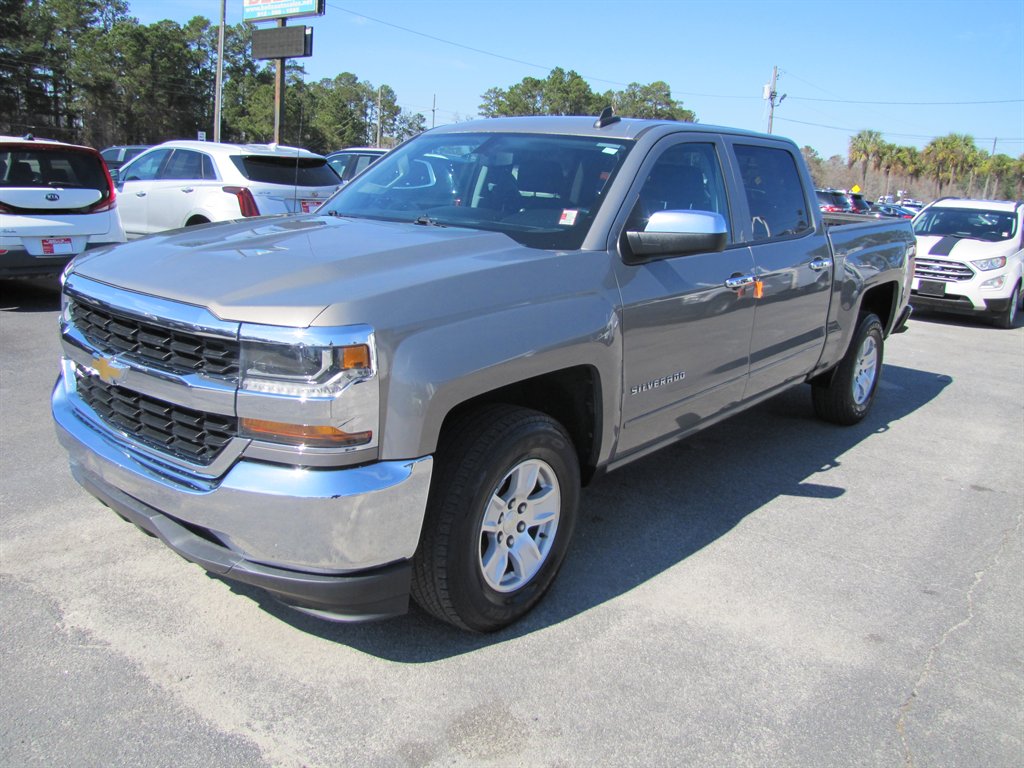 2017 Chevrolet Silverado 1500 - $17,995