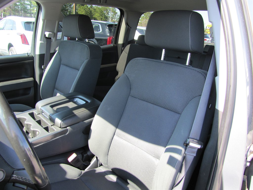 2017 Chevrolet Silverado 1500 - $17,995