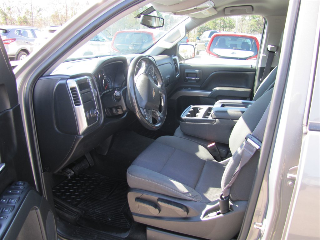 2017 Chevrolet Silverado 1500 - $17,995