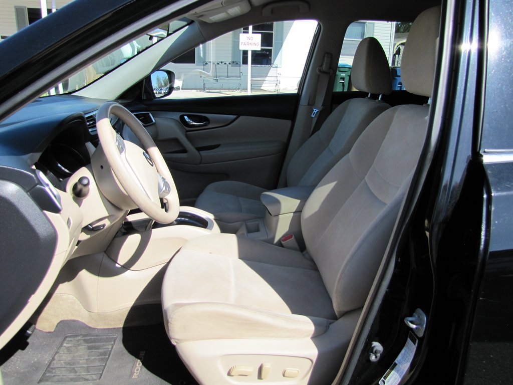 2015 Nissan Rogue - $9,995