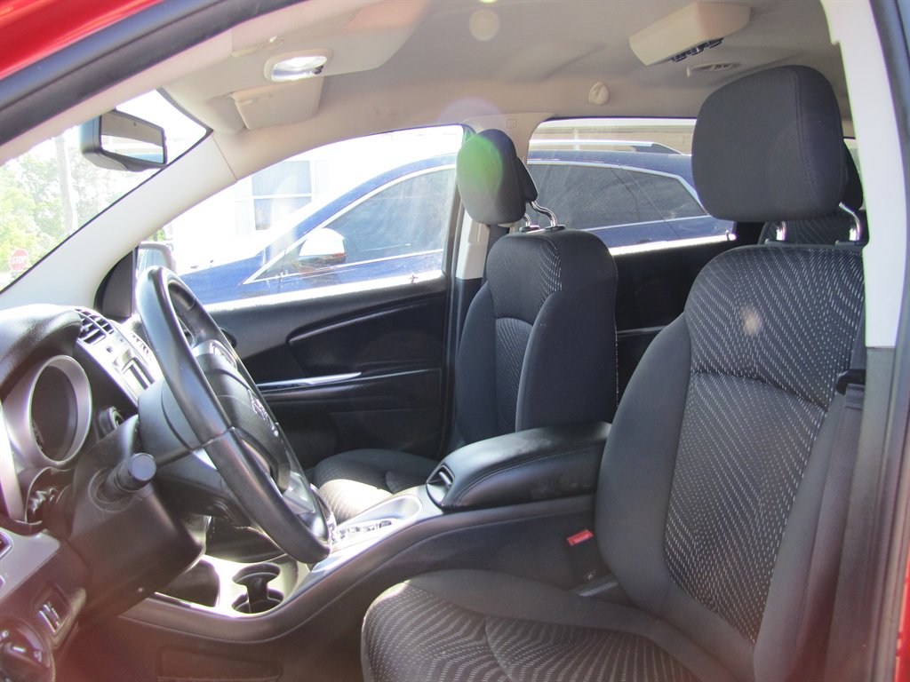 2016 Dodge Journey - $8,495