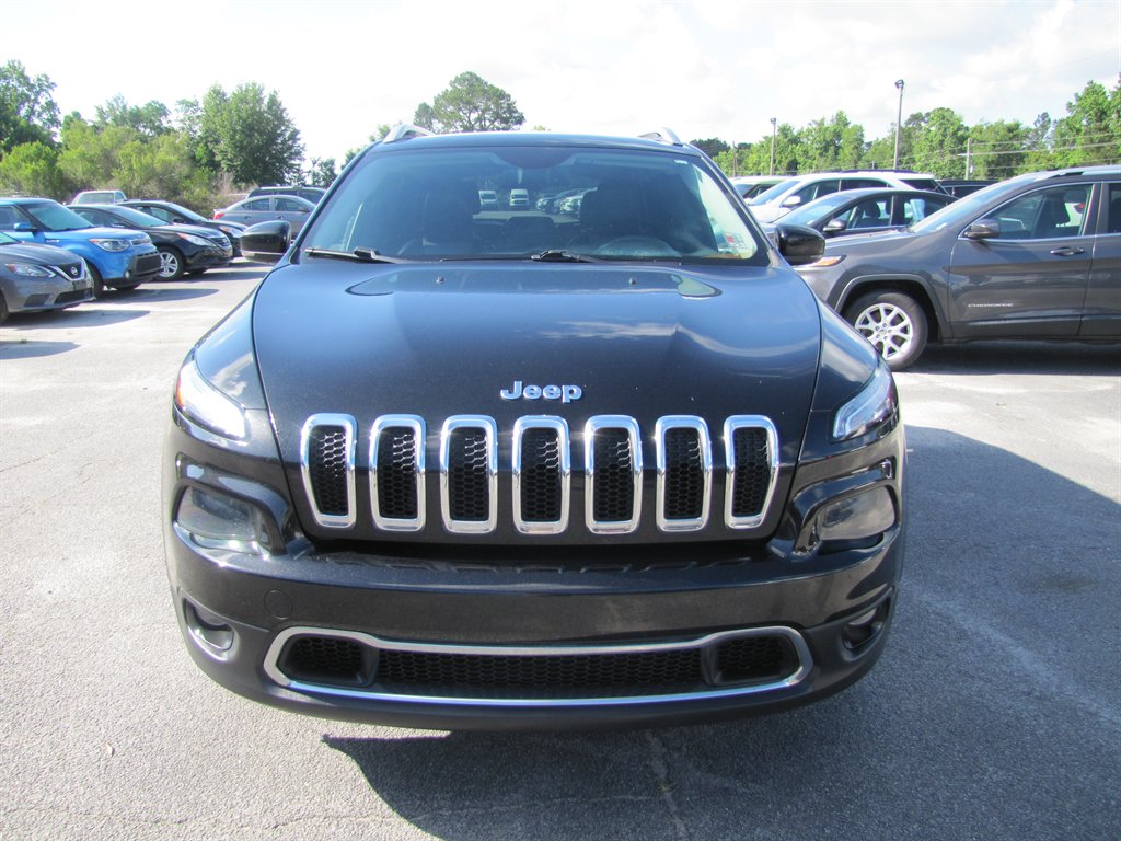 2014 Jeep Cherokee - $10,995