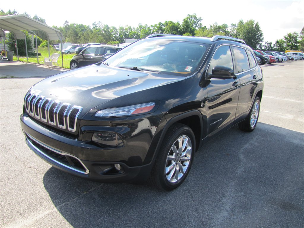2014 Jeep Cherokee - $10,995