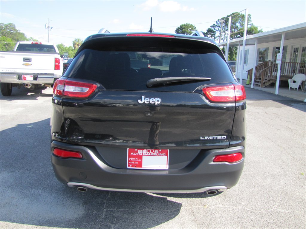 2014 Jeep Cherokee - $10,995