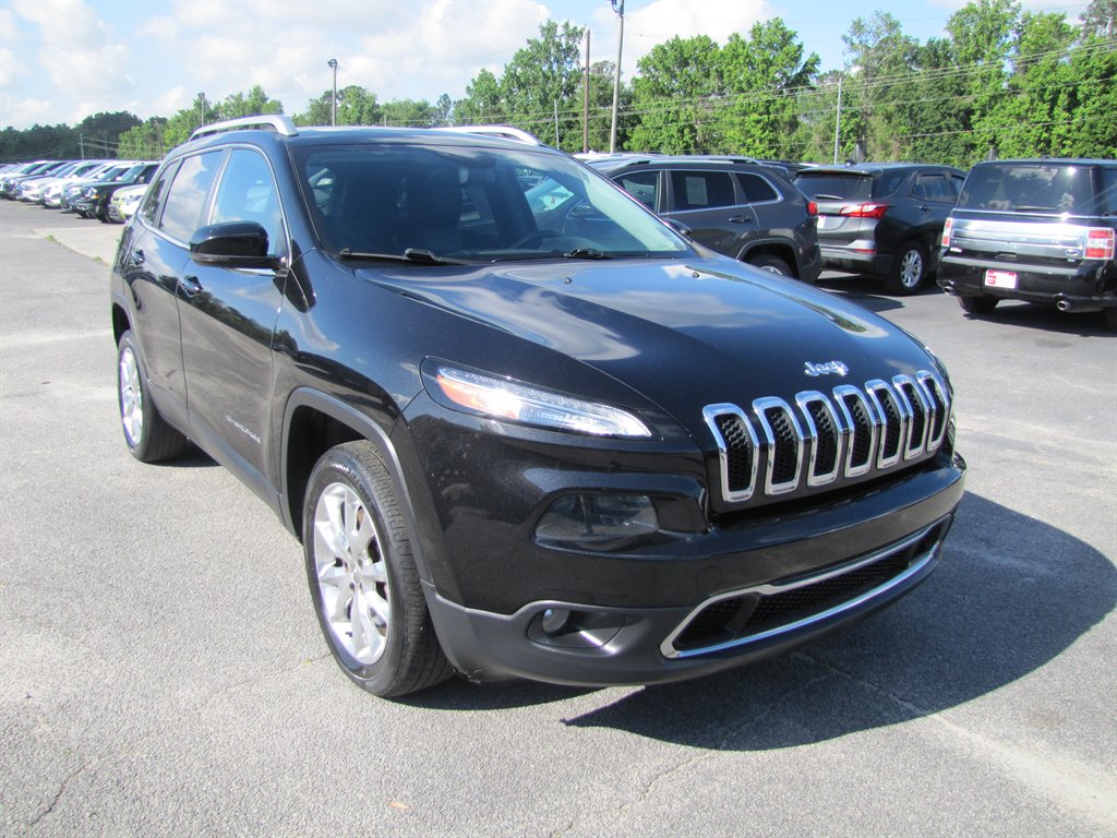 2014 Jeep Cherokee - $10,995