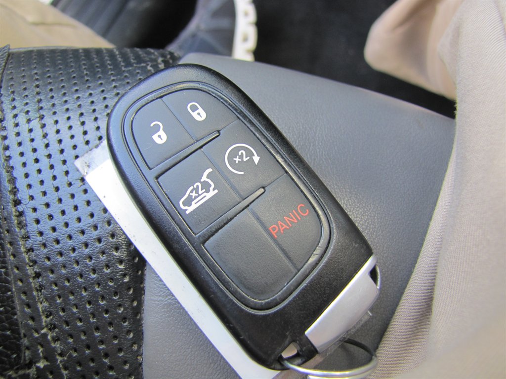 2014 Jeep Cherokee - $10,995