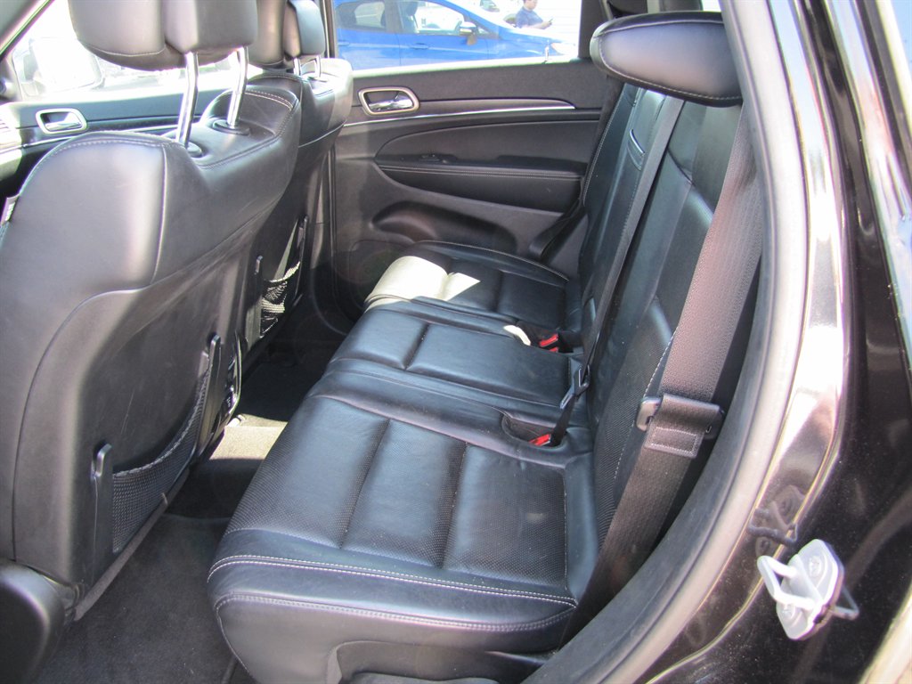 2015 Jeep Cherokee - $11,995