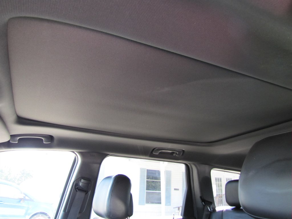 2015 Jeep Cherokee - $11,995